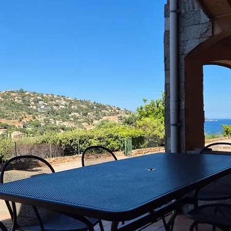 Сasa de vacaciones Les Balcons De Saint Clair, *